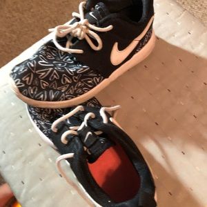 Girls Nike with hearts